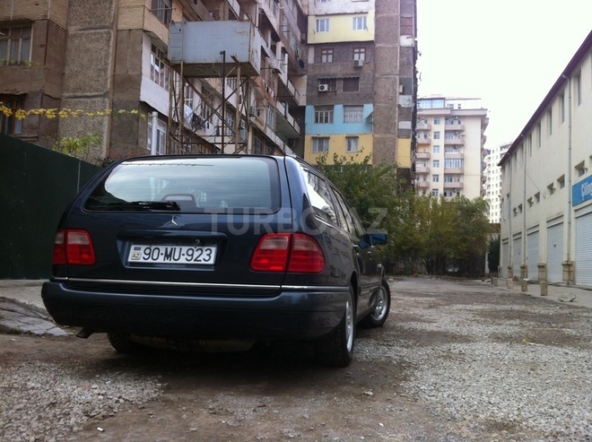 Mercedes E 240 1998, 208,000 km - 0.1 l - Bakı