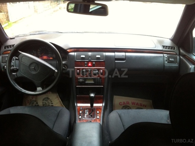 Mercedes E 240 1998, 208,000 km - 0.1 l - Bakı