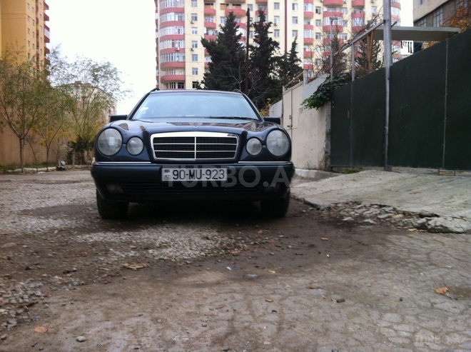Mercedes E 240 1998, 208,000 km - 0.1 l - Bakı