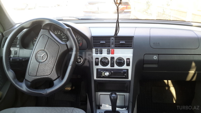 Mercedes C 180 1995, 320,000 km - 1.8 l - Bakı