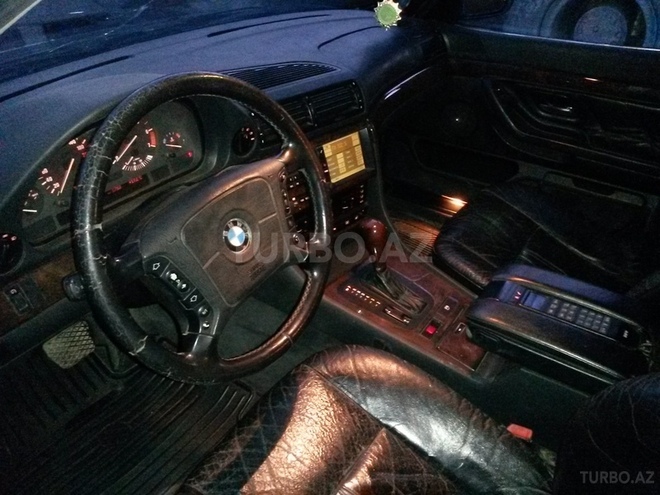 BMW 740 1996, 263,580 km - 4.0 l - Şirvan