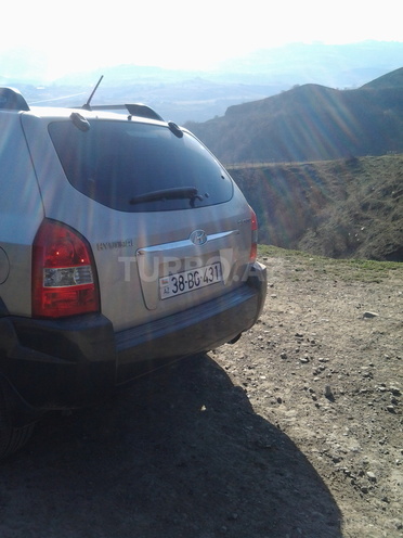 Hyundai Tucson 2006, 195,000 km - 0.2 l - Qusar