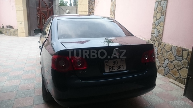 Volkswagen Jetta 2005, 130,000 km - 2.5 l - Bakı