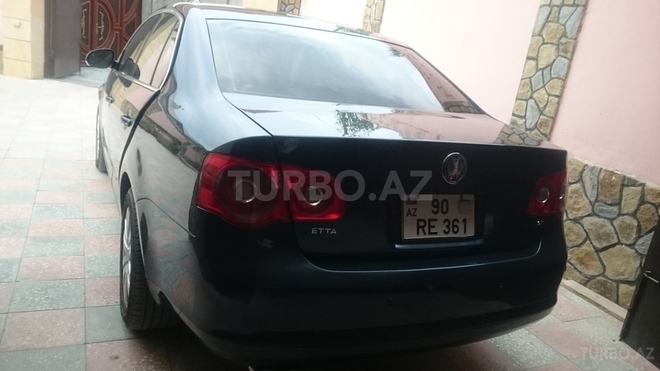 Volkswagen Jetta 2005, 130,000 km - 2.5 l - Bakı