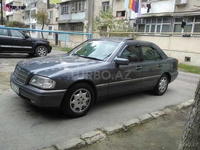 Mercedes C 180 1995, 243,000 km - 1.8 l - Bakı
