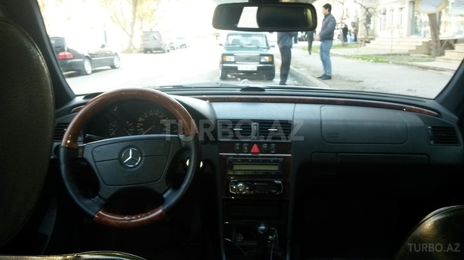 Mercedes C 220 2000, 205,233 km - 2.2 l - Bakı