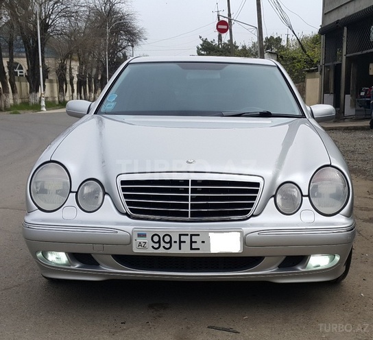 Mercedes E 270 2001, 240,000 km - 2.7 l - Bakı