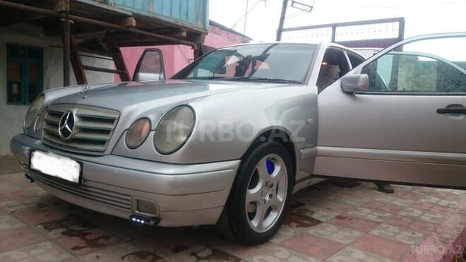 Mercedes E 240 1998, 280,000 km - 0.2 l - Sumqayıt