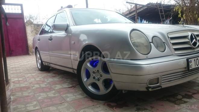 Mercedes E 240 1998, 280,000 km - 0.2 l - Sumqayıt