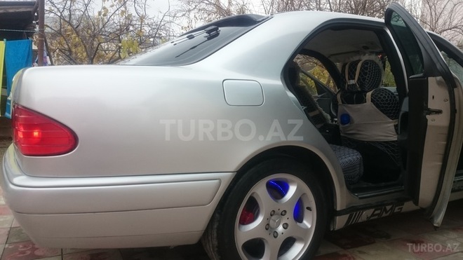 Mercedes E 240 1998, 280,000 km - 0.2 l - Sumqayıt
