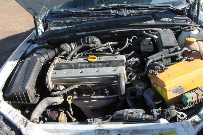 Opel Vectra 1998, 200,000 km - 1.8 l - Bakı