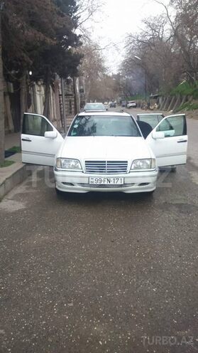 Mercedes C 220 2000, 308,000 km - 2.2 l - Bakı