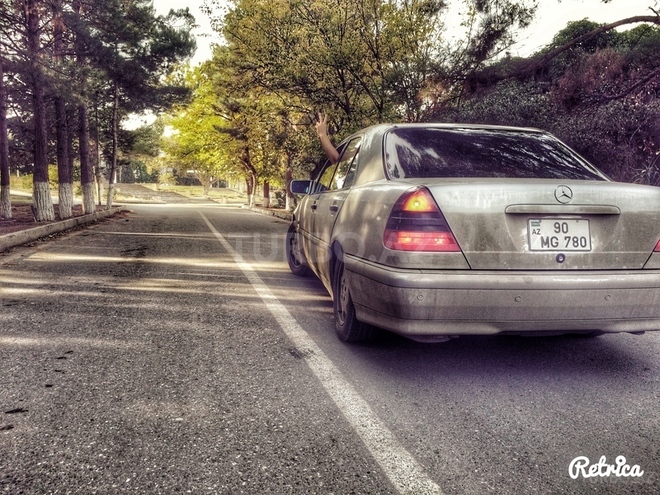 Mercedes C 240 2000, 125,000 km - 0.3 л - Sumqayıt