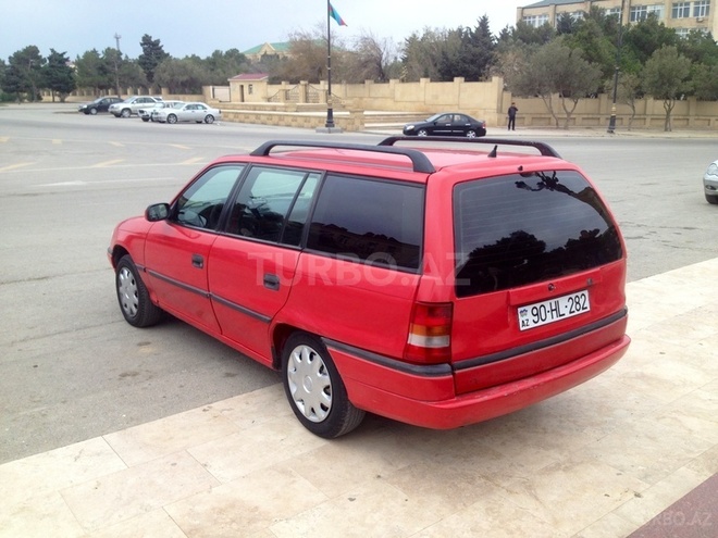 Opel Astra 1996, 283,700 km - 1.6 l - Bakı
