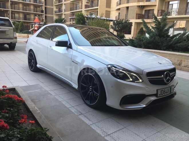Mercedes E 200 2013, 63,300 km - 2.0 l - Bakı