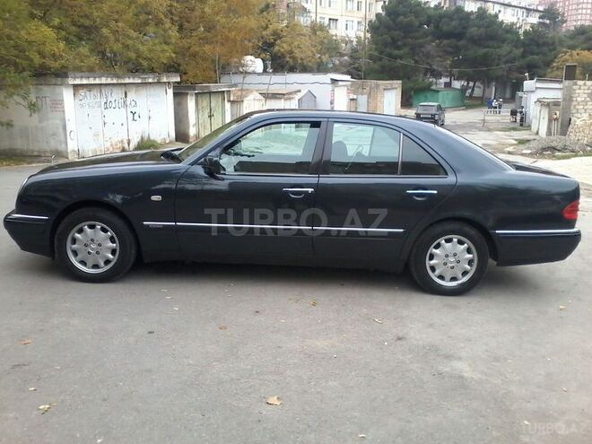 Mercedes E 240 1997, 225,000 km - 2.4 l - Bakı