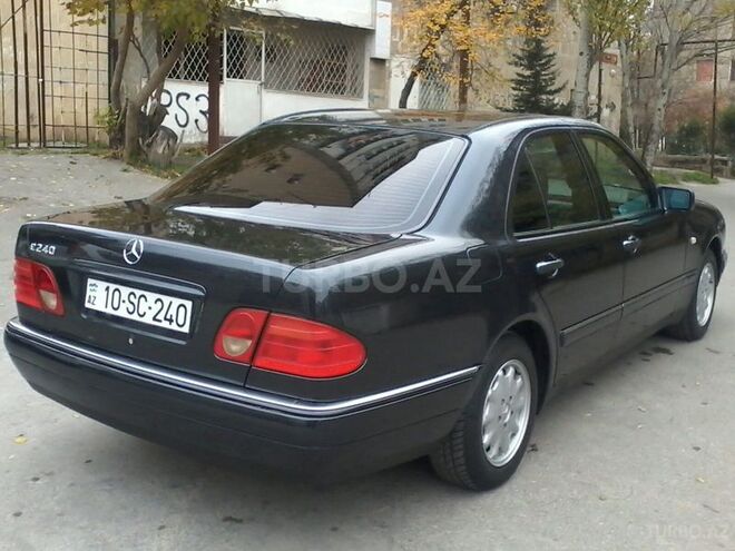 Mercedes E 240 1997, 225,000 km - 2.4 l - Bakı