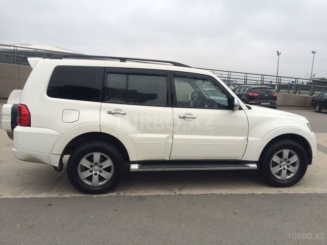 Mitsubishi Pajero 2007, 197,000 km - 3.0 l - Bakı