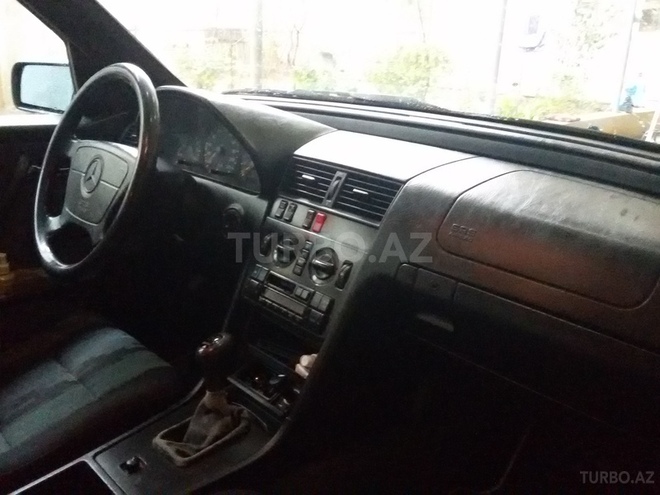 Mercedes C 220 1995, 398,000 km - 2.2 l - Bakı