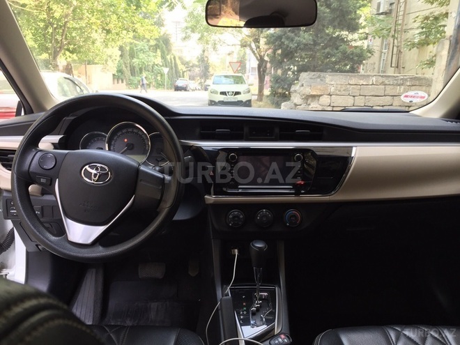 Toyota Corolla 2014, 9,500 km - 1.6 l - Bakı