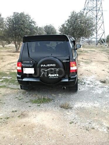 Mitsubishi Pajero io 2001, 144,000 km - 2.0 l - Bakı