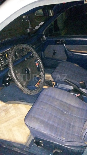 Mercedes 190 1989, 253,926 km - 2.0 l - Oğuz