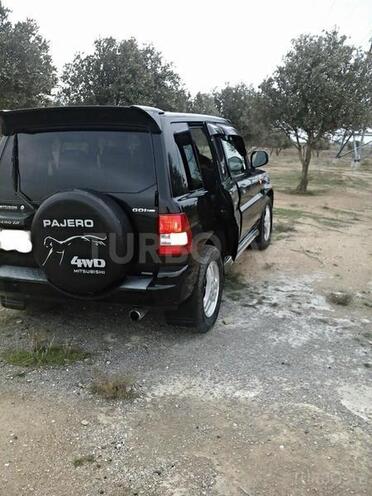 Mitsubishi Pajero io 2001, 144,000 km - 2.0 l - Bakı
