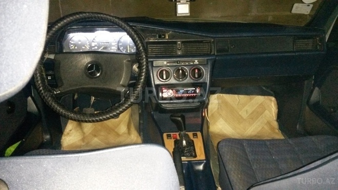 Mercedes 190 1989, 253,926 km - 2.0 l - Oğuz