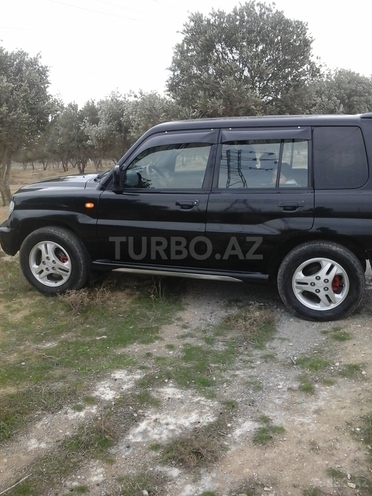 Mitsubishi Pajero io 2001, 144,000 km - 2.0 l - Bakı