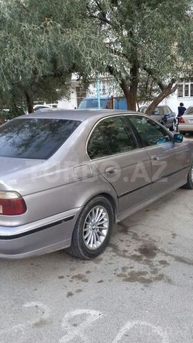 BMW 528 1997, 330,000 km - 2.8 l - Bakı