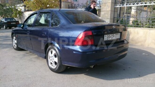Opel Vectra 1999, 246,000 km - 1.6 л - Bakı