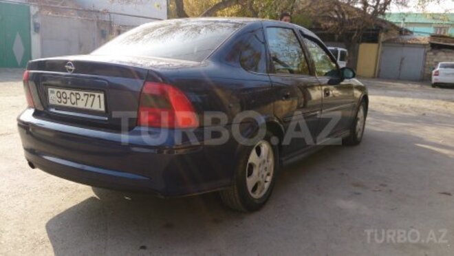Opel Vectra 1999, 246,000 km - 1.6 л - Bakı