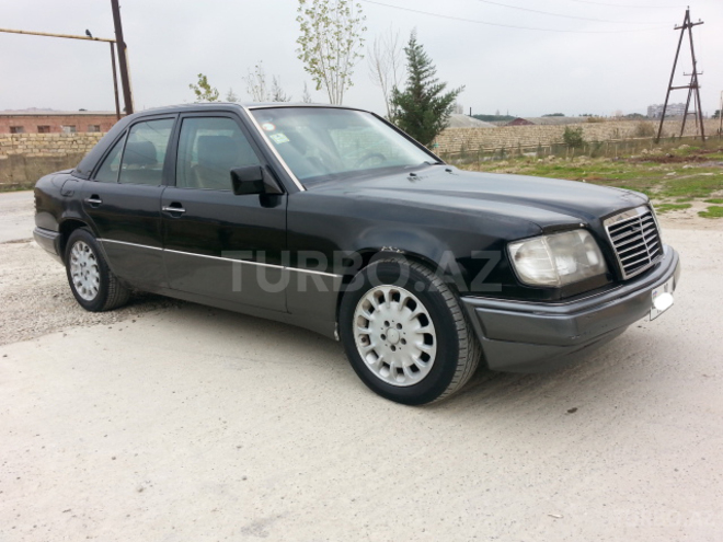 Mercedes E 320 1995, 184,000 km - 3.2 l - Bakı