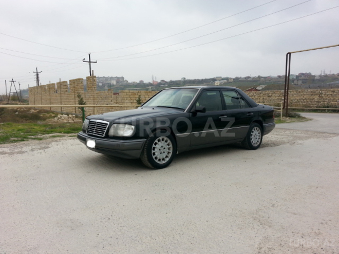 Mercedes E 320 1995, 184,000 km - 3.2 l - Bakı