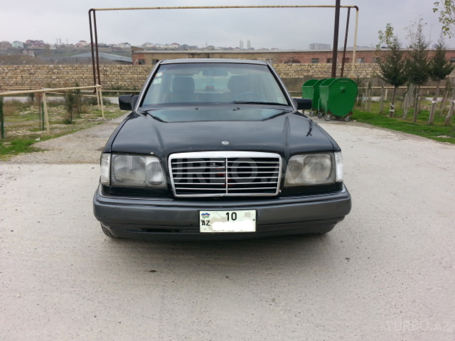 Mercedes E 320 1995, 184,000 km - 3.2 l - Bakı