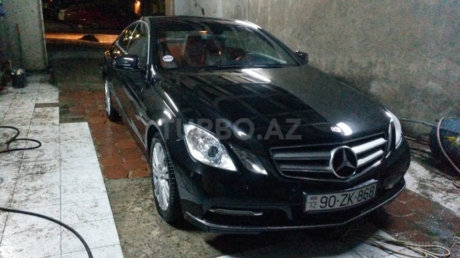 Mercedes E 220 2011, 48,000 km - 2.2 l - Bakı