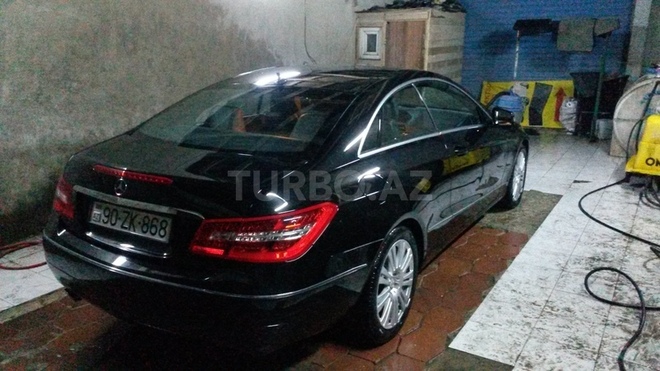 Mercedes E 220 2011, 48,000 km - 2.2 l - Bakı