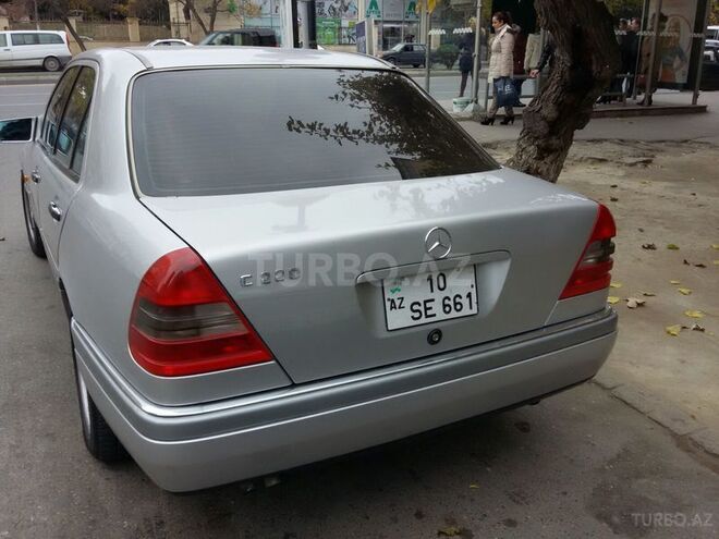Mercedes C 220 1994, 328,000 km - 2.2 l - Bakı