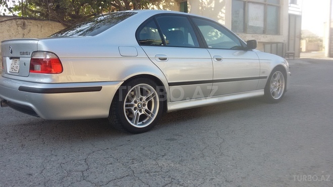 BMW 525 2002, 125,000 km - 2.5 л - Bakı