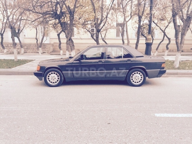 Mercedes 190 1991, 98,000 km - 2.0 l - Sumqayıt