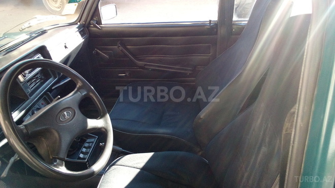 LADA (VAZ) 2107 1997, 66,896 km - 1.6 l - Salyan