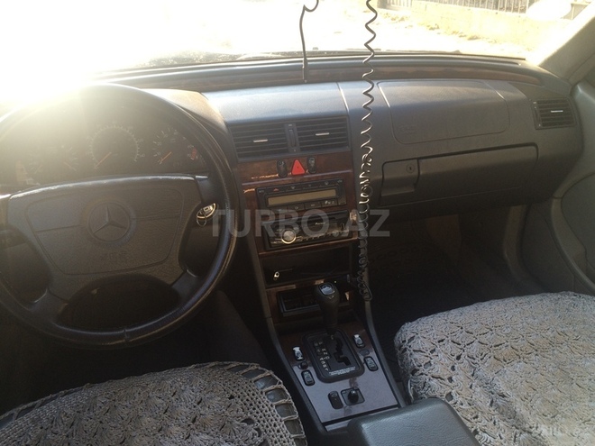 Mercedes C 230 1998, 126,544 km - 2.3 l - Bakı