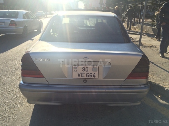 Mercedes C 230 1998, 126,544 km - 2.3 l - Bakı