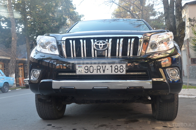 Toyota Prado 2012, 130,000 km - 2.7 л - Qax