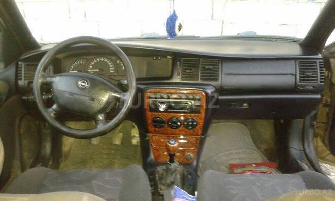 Opel Vectra 1997, 274,000 km - 1.8 l - Sumqayıt