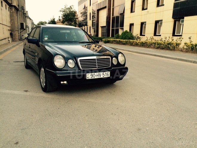 Mercedes E 230 1998, 450,000 km - 2.3 l - Bakı