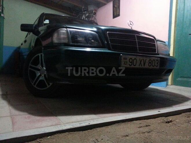 Mercedes C 220 2000, 241,000 km - 2.2 л - Bakı