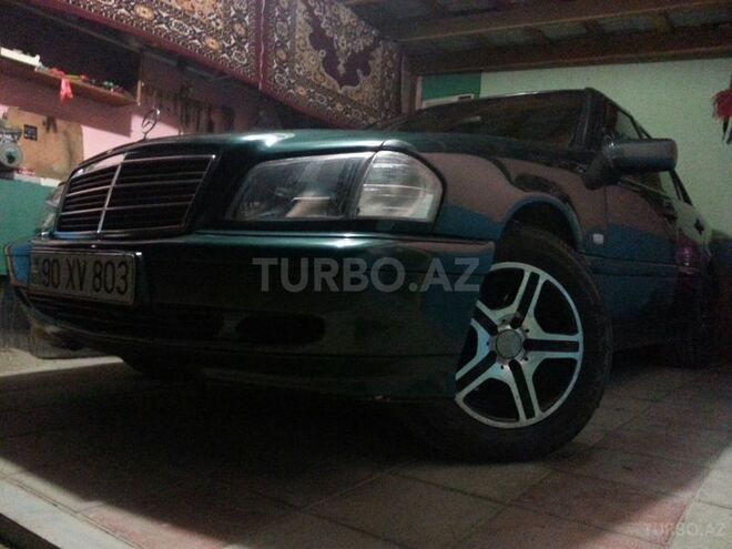 Mercedes C 220 2000, 241,000 km - 2.2 л - Bakı