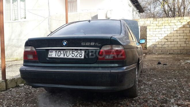 BMW 528 1996, 350,000 km - 2.8 l - İsmayıllı