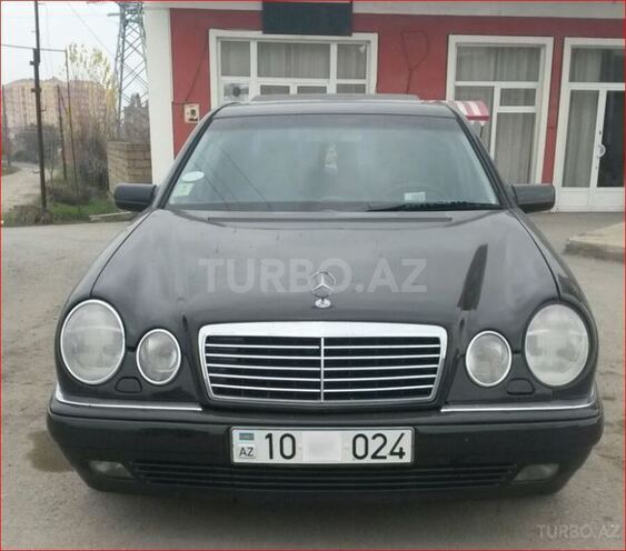 Mercedes E 280 1999, 250,000 km - 2.8 l - Bakı